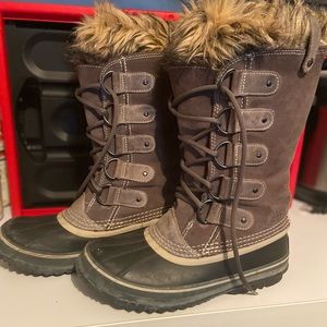 Sorel Joan of Arc snow boots